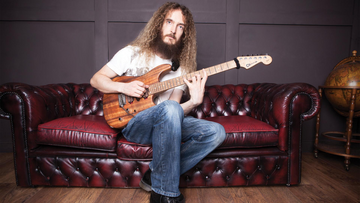 Đâu Là Chiếc Multi-Effects Khiến Guthrie Govan “Từ Bỏ” Tube Amp Và Analog Pedal?